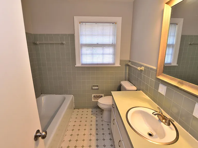 708 Cedarbrook Dr — Photo 11