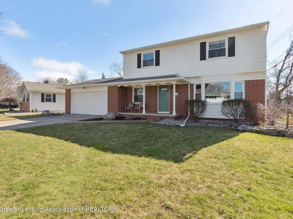 1004 Shelter Ln, Lansing, MI 48912