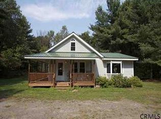 117 Vandenburgh Point Rd, Gloversville, NY 12078