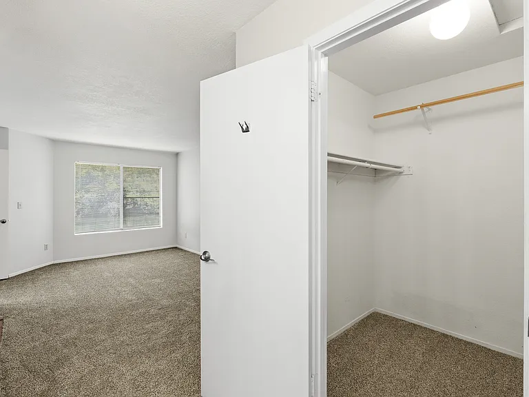 2249 Piccardo Cir — Photo 32