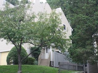 209 Sunrise Hill Rd, Norwalk, CT 06851