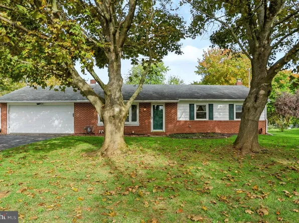 3 Virginia Ave, Shrewsbury, PA 17361