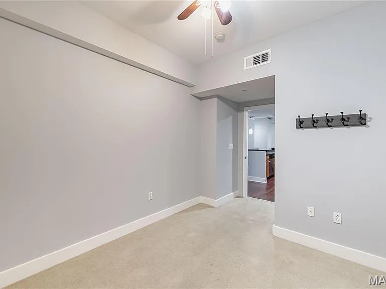 314 N Broadway Ave #1405 — Photo 25