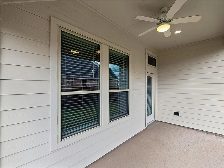 1328 Wicklow Forest St — Photo 31