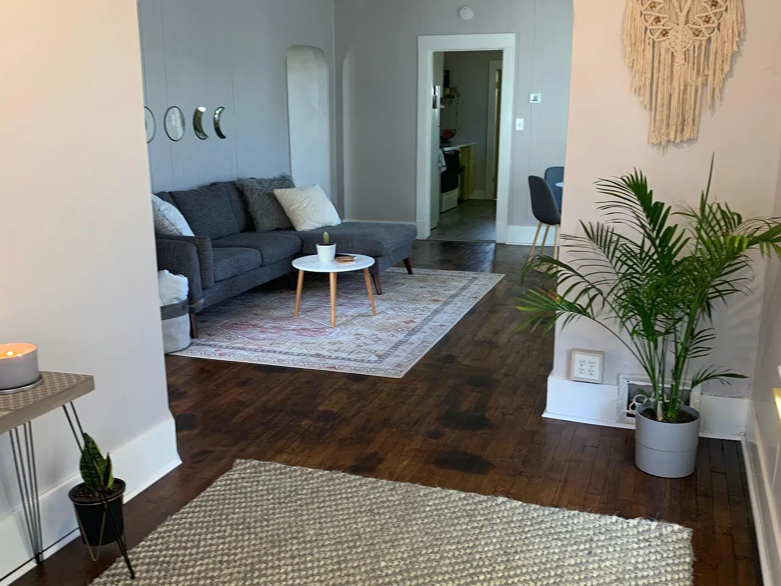 607 E Pierce St — Photo 3
