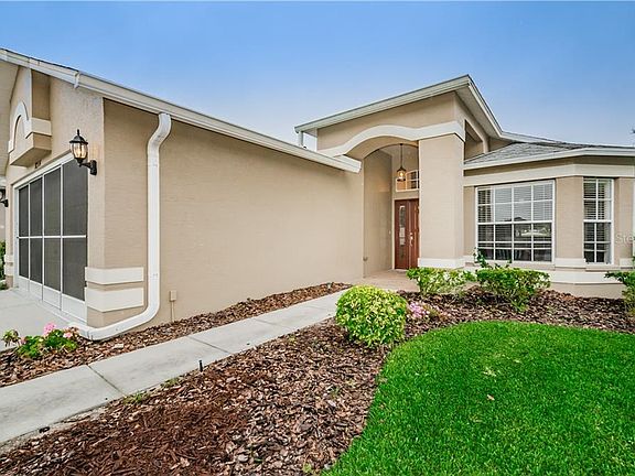 2nd image of 18514 Fairway Green Dr