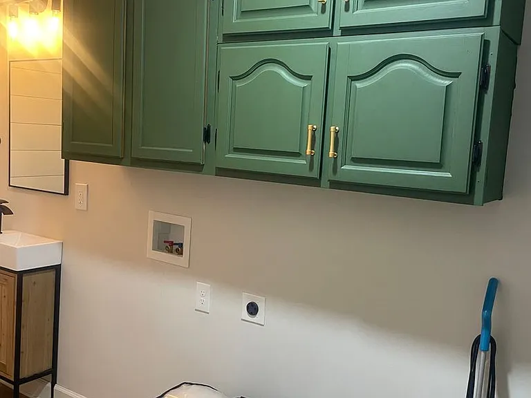 1900 Ridgecrest Dr #201 — Photo 11