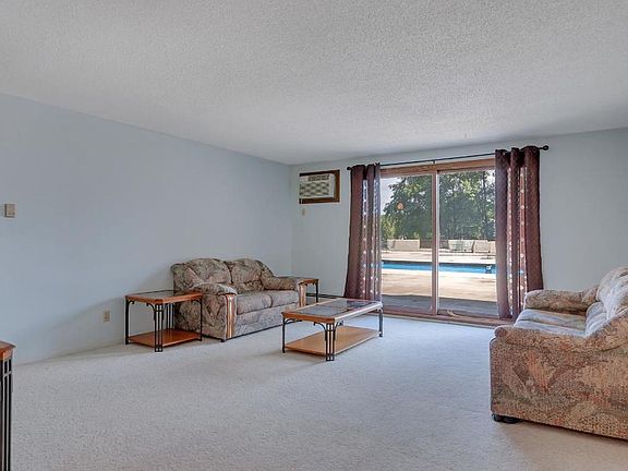 3rd image of 1340 9th Ave S APT 207