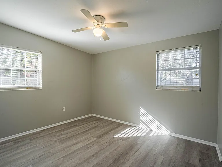 3007 Willow Ave — Photo 14