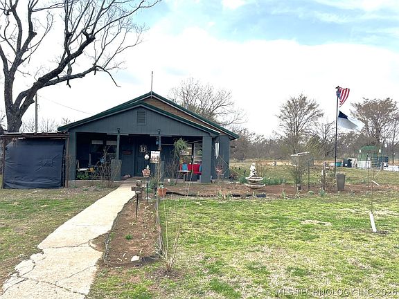 2nd image of 423334 E 1020th Rd