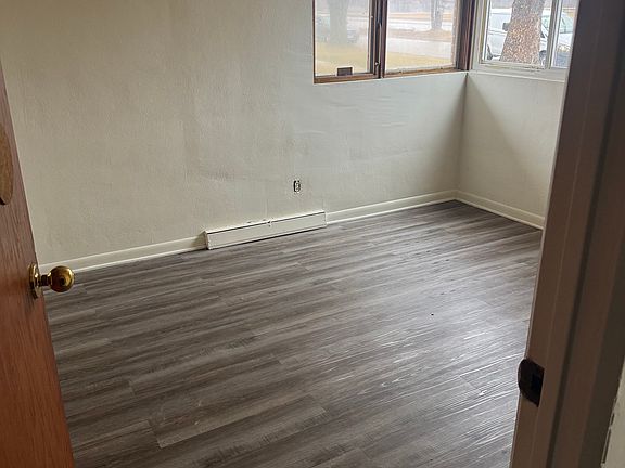 4th image of 3916 Auburn St APT 3