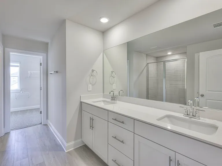 118 Fernbank Ln — Photo 33