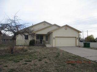 651 W Scott St, Valley Center, KS 67147