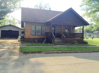 406 N Saint Clair St, Altamont, IL 62411