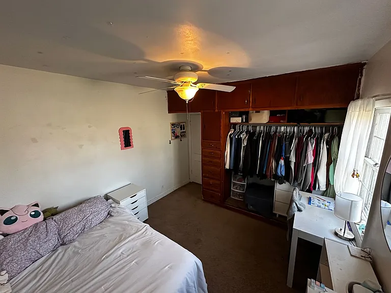 1604 College St #1606 — Photo 8