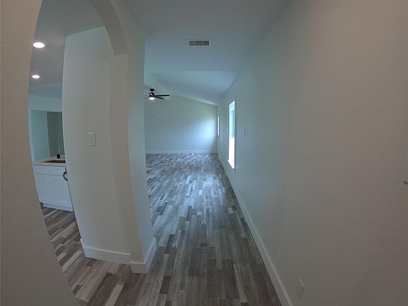 4th image of 8419 Hannah Rd