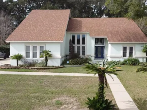 5077 High Pointe Dr, Pensacola, FL 32505