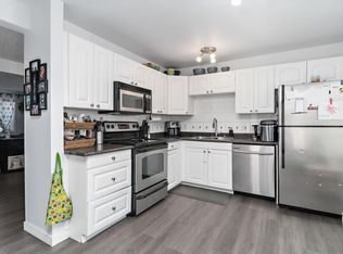 3320 48th St NW, Edmonton, AB T6L 4J1