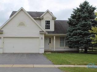843 Little Creek Dr, Perrysburg, OH