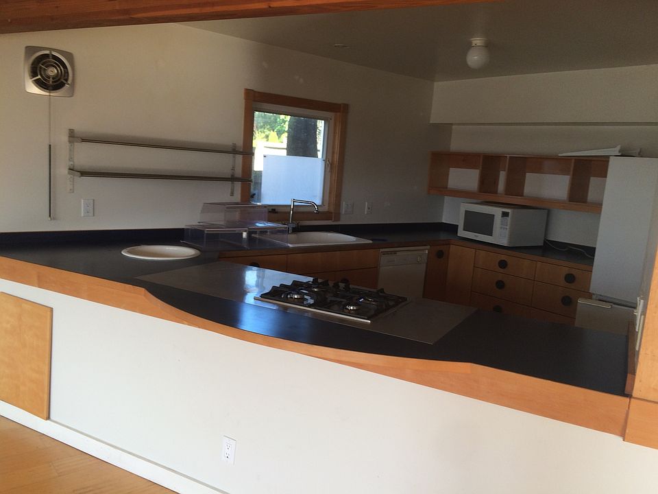 2nd image of 2448 W Mercer Way
