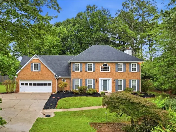 12135 N Hickory Trce, Alpharetta, GA 30004