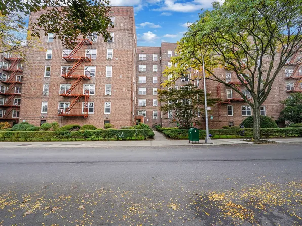 39-45 51st Street image 4 of 25