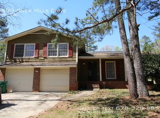 3593 River Hills Dr, Ellenwood, GA 30294