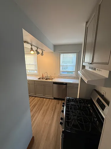 447 Ash St Photo 1