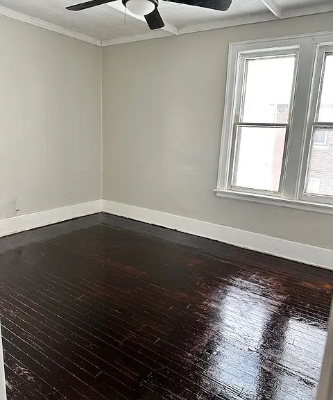 2427 Ford St — Photo 6