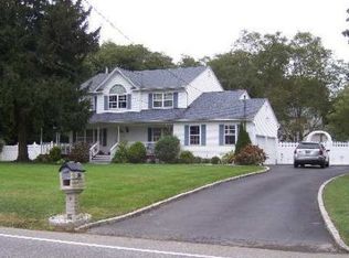 56 Barnes Rd, Manorville, NY 11949