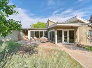 336 Camino Del Oro, Corrales, NM 87048