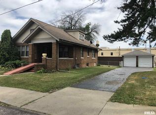 106 W Beverly Ct, Peoria, IL