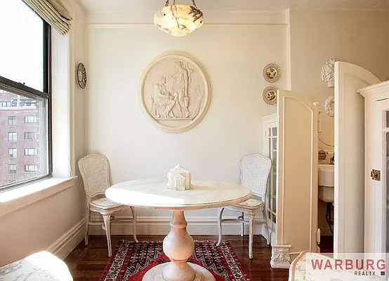 Sold by Warburg | media 15