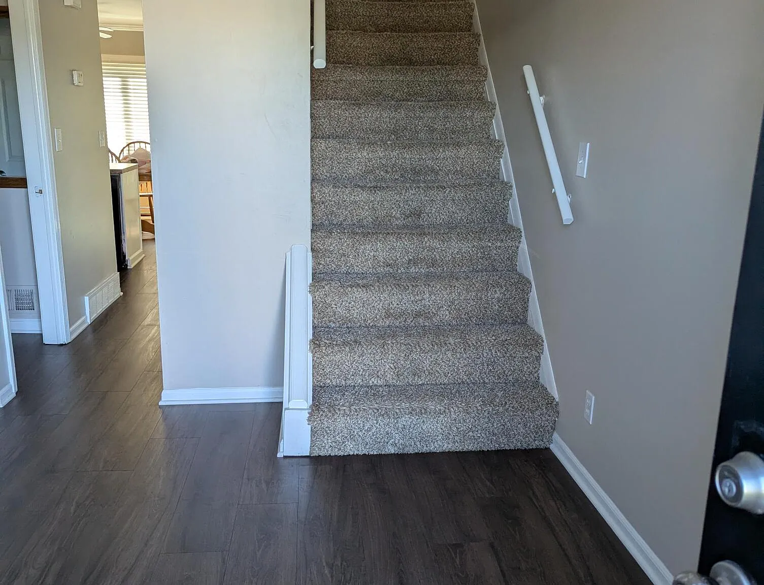 2 bed, 1.5 bath, 1500 sqft, $2,050 — Photo 3
