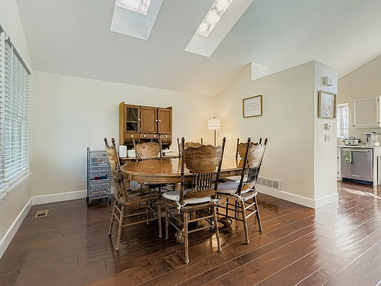 6276 Nassau Ct — Photo 6
