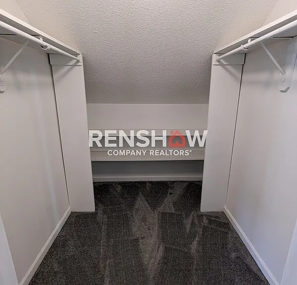8161 Effingham Dr — Photo 15