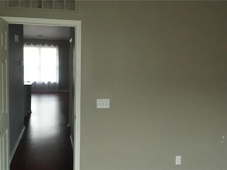 2088 Arcadia Dr — Photo 10