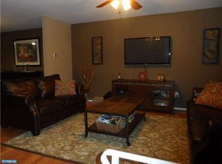 3574 Dows Rd, Philadelphia, PA 19154