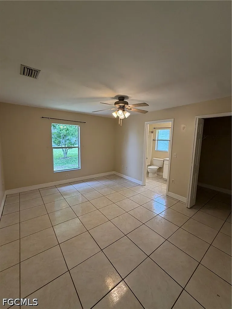 3 bed, 2.0 bath, 1330 sqft, $1,700 — Photo 4