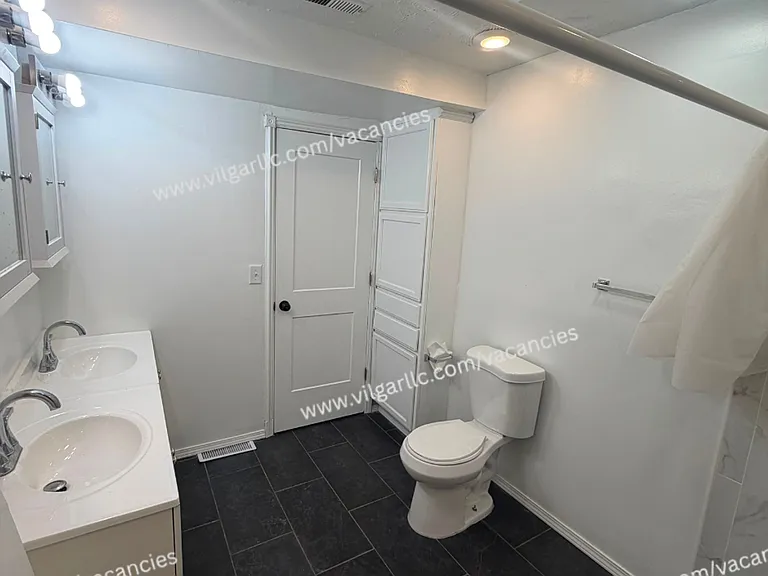 3934 Evergreen St — Photo 12