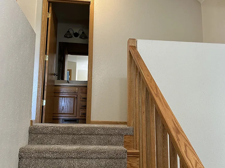 3240 E Capitol Ave — Photo 9