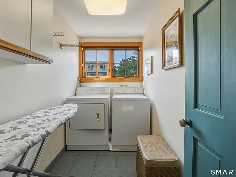 25 Spencer Ave — Photo 25