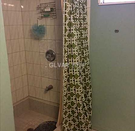5th image of 3717 Hawaii Ave