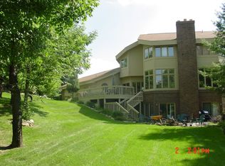 7222 Deerhill Ct, Clarkston, MI
