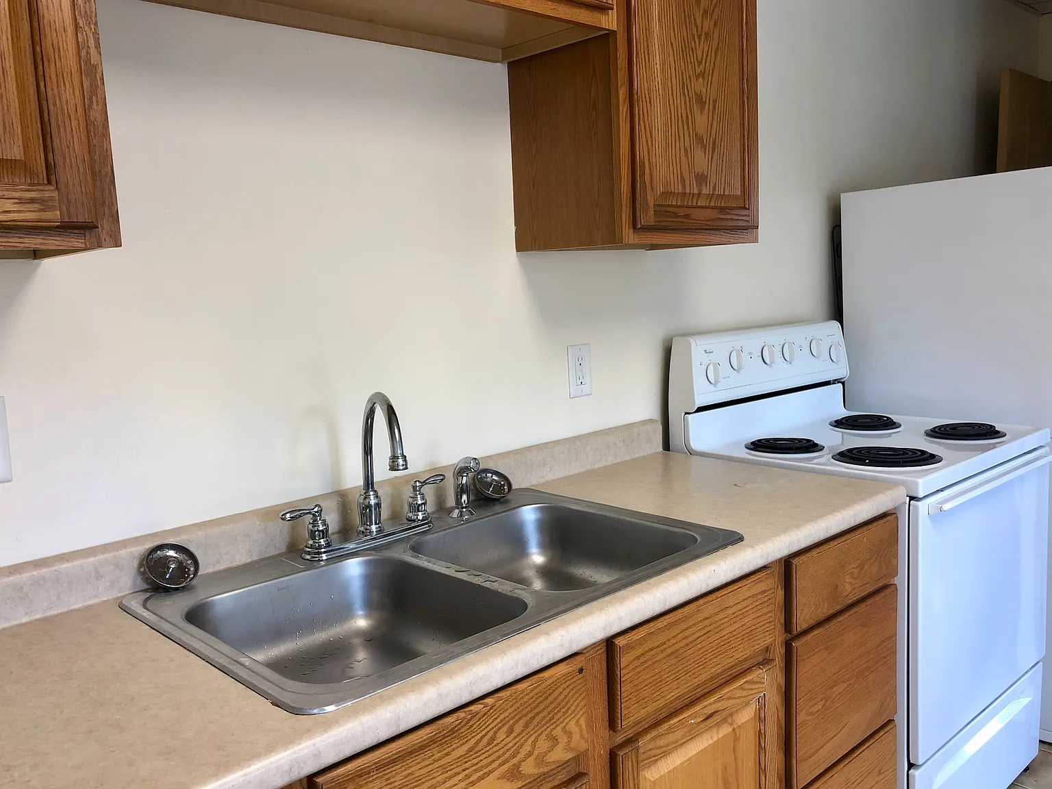 1 bed, $700 — Photo 3