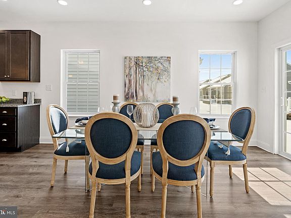 7th image of this home