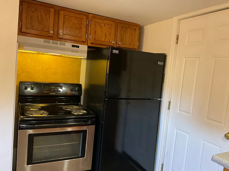 10657 Jonestown Rd #4 — Photo 5