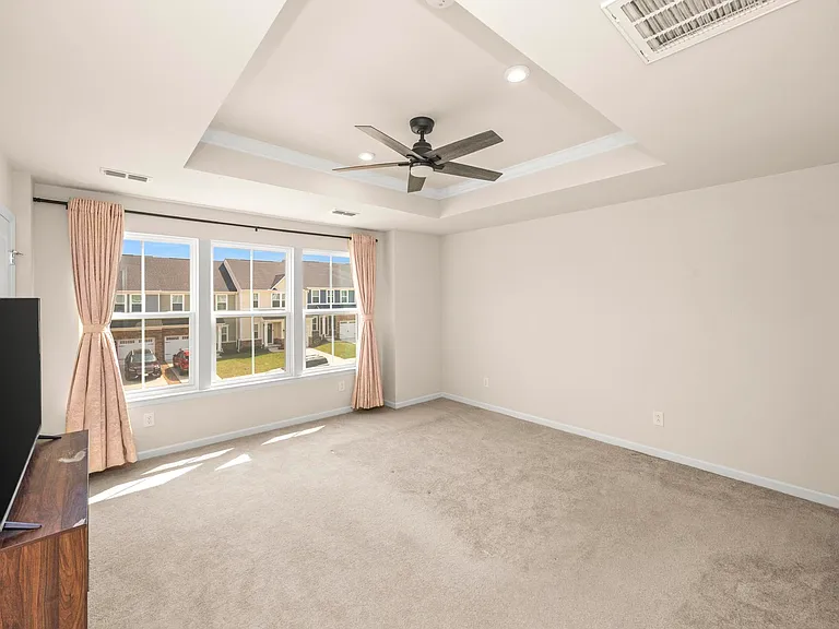 247 Pryor Dr — Photo 23