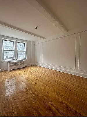1st image of 200 W 70th St #10X