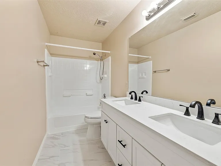 19526 Cliffsage Ct — Photo 22